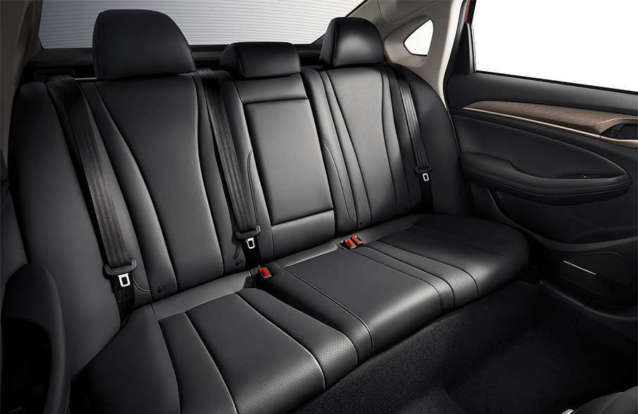 997mm rear seat super large legroom